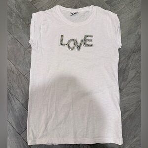 London Ink White T-Shirt with LOVE in multicolored sequins NWOT